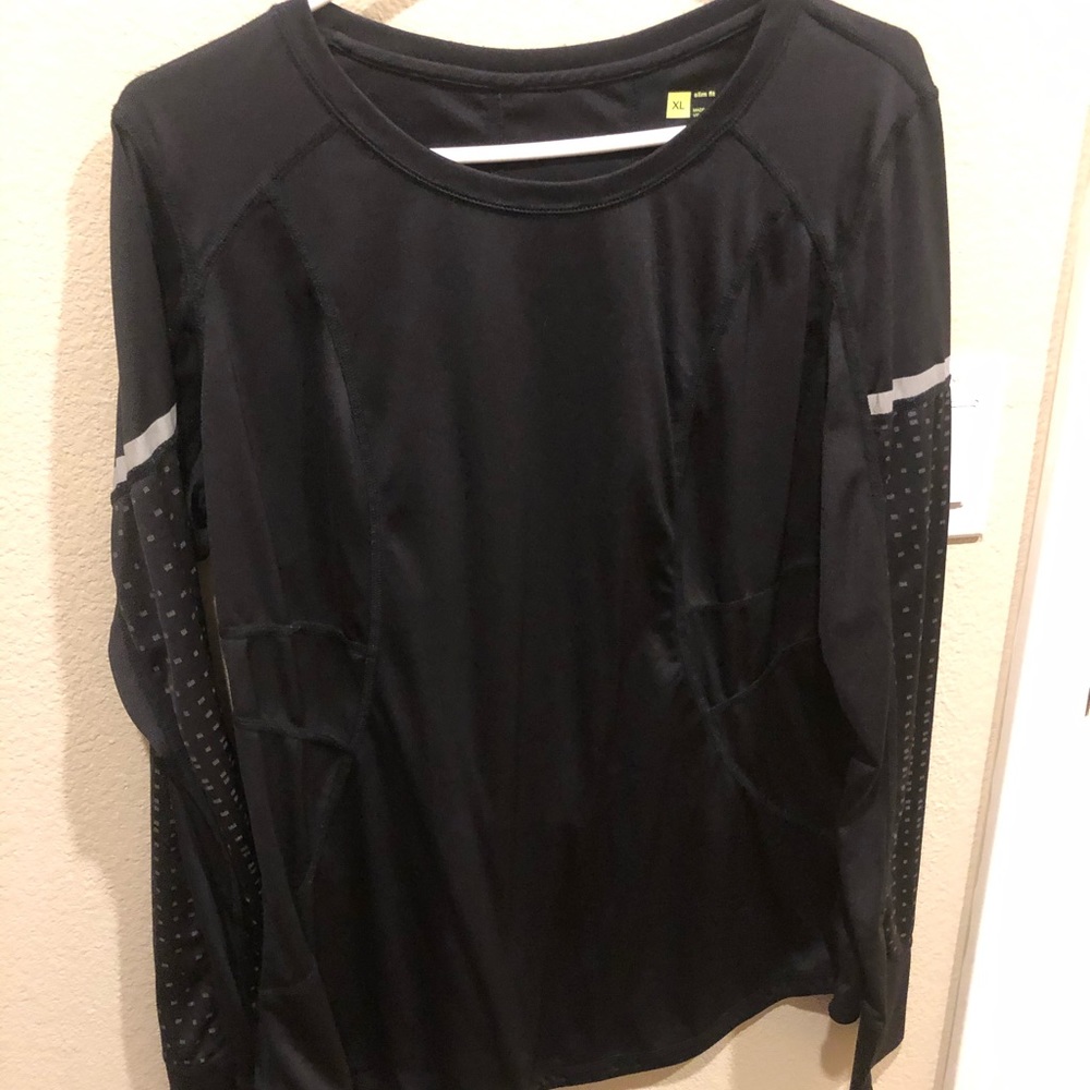 Black Long Sleeve Workout top